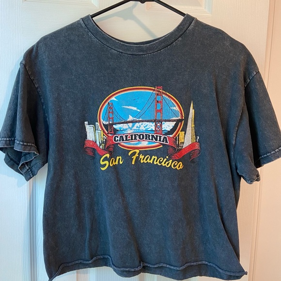 Cropped graphic tee - Picture 1 of 2